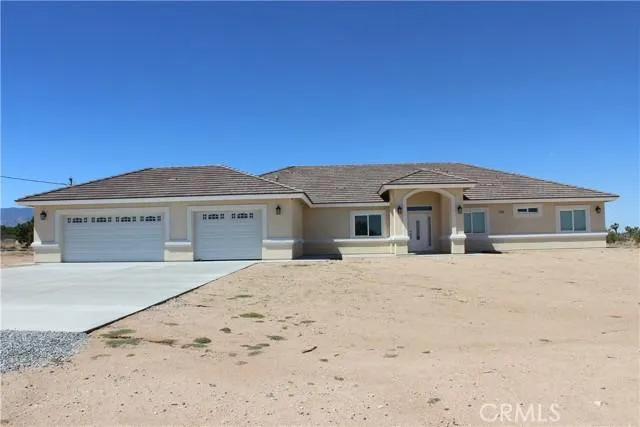10988 Zing, Phelan CA 92371 for Sale