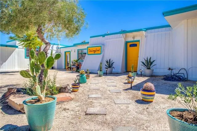 7445 Joshua View, Yucca Valley CA 92284 for Sale