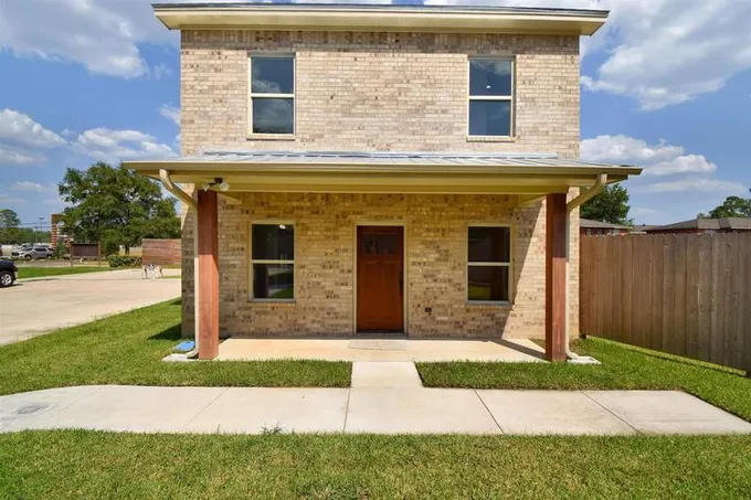 165 Allen St. #100, Lumberton, TX 77657 for Sale