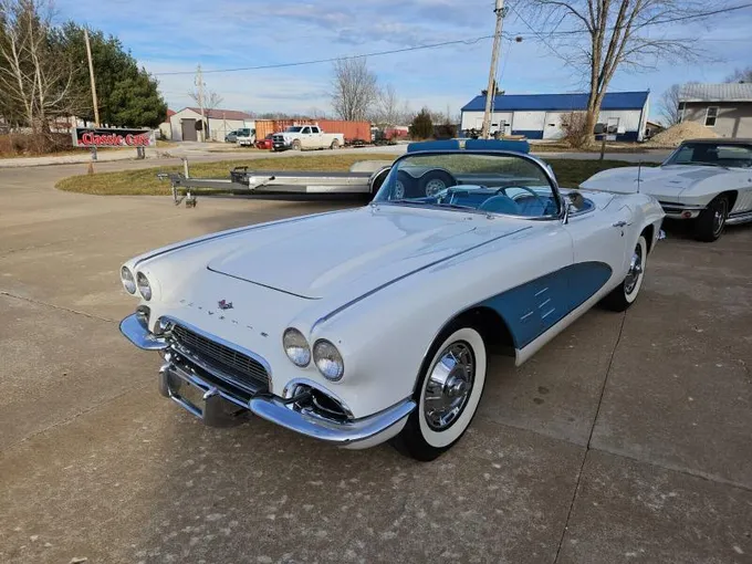 1961 Chevrolet Corvette White Convertible 283 245HP for Sale