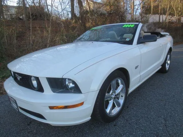 2006 Ford Mustang GT Deluxe Convertible for Sale