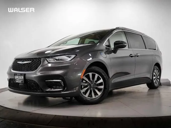2021 Chrysler Pacifica Hybrid Gray, 62K miles for Sale