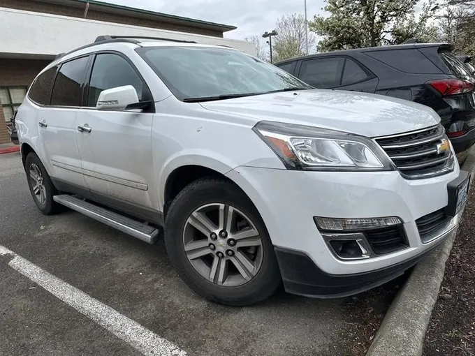 2017 Chevrolet Traverse White, 54K miles for Sale