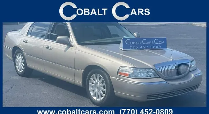 2007 LINCOLN TOWN CAR SIGNATURE Sedan for Sale