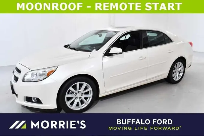 2013 Chevrolet Malibu White, 152K miles for Sale