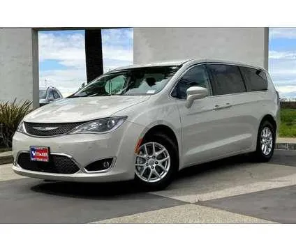 2020 Chrysler Pacifica Touring for Sale