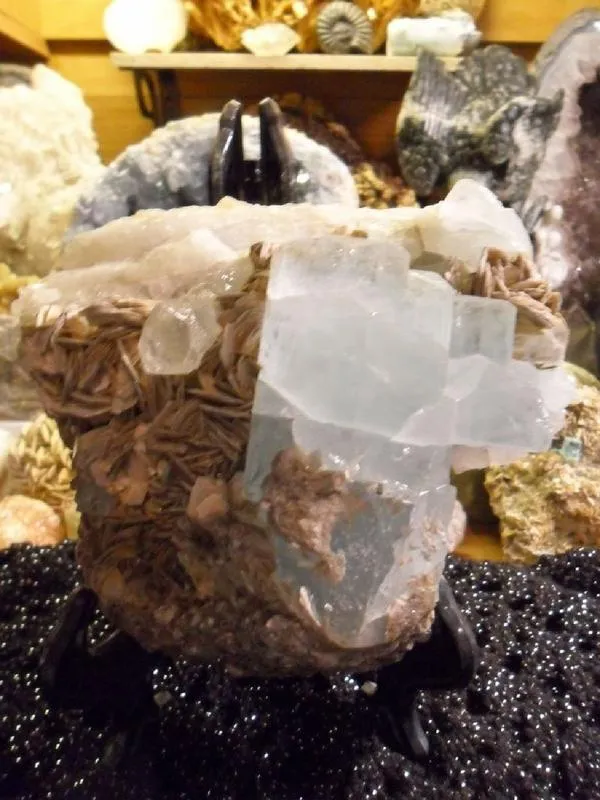 Beautiful Huge Museum Quality of 1884 Grams. Terminated Aquamarine Crystal for Sale