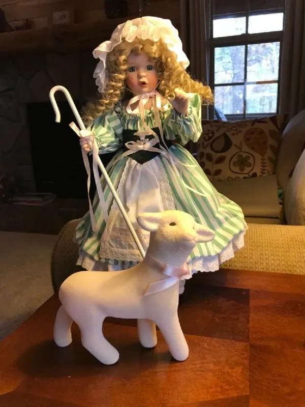 Ashton-Drake ceramic doll Little Bo Peep with box for Sale