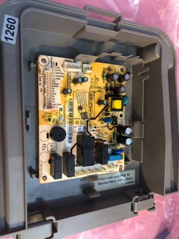 F RIGIDAIRE REFRIGERATOR CONTROL BOARD Part # [phone removed] for Sale