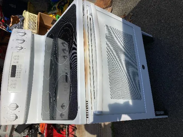 Ge Electric Range for Sale