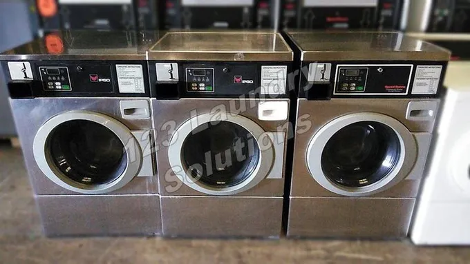 Fair Condition Stainless Steel Ipso Horizon Front Load Washer 120v 60Hz 9.8AMP for Sale