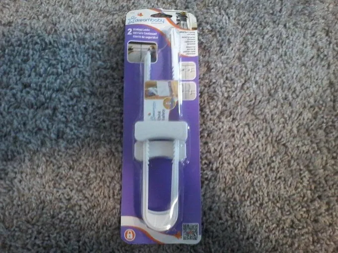 Never Opened Dreambaby Sliding Locks 2 Pack for Sale