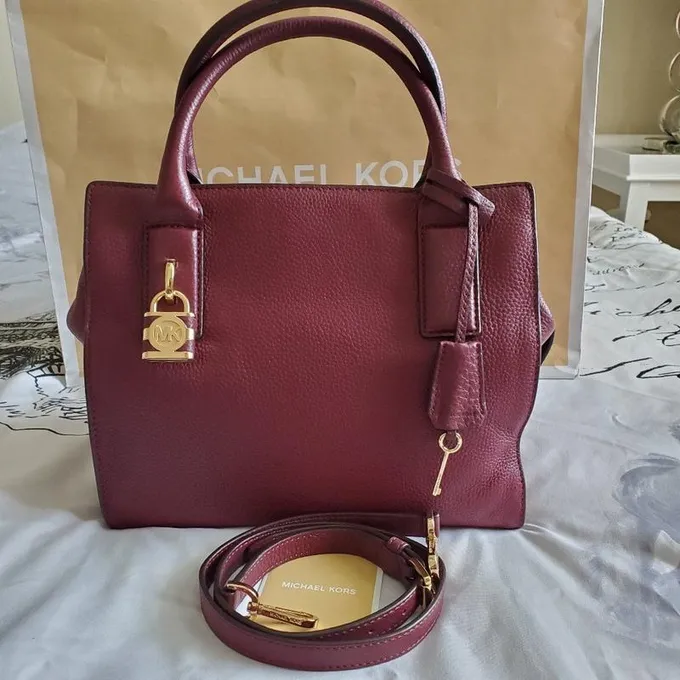Authentic Michael Kors Purse for Sale