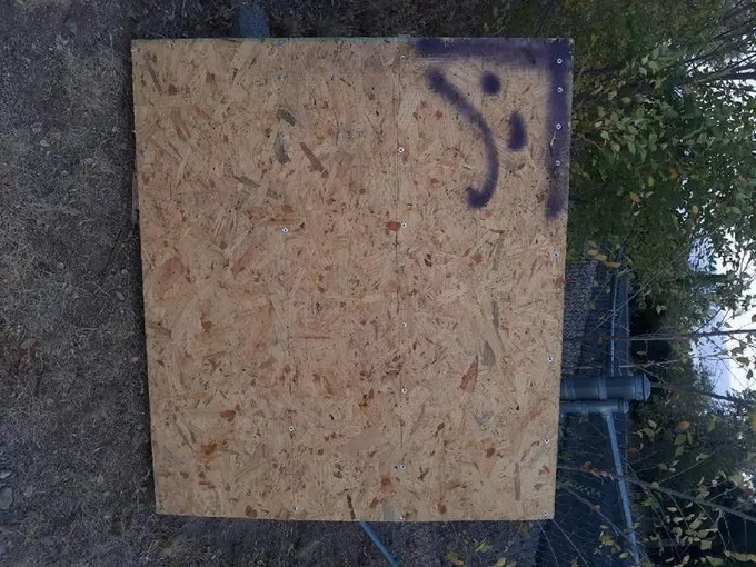 Pallet 55" x55" for Sale