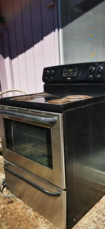 Free stove / oven for Sale