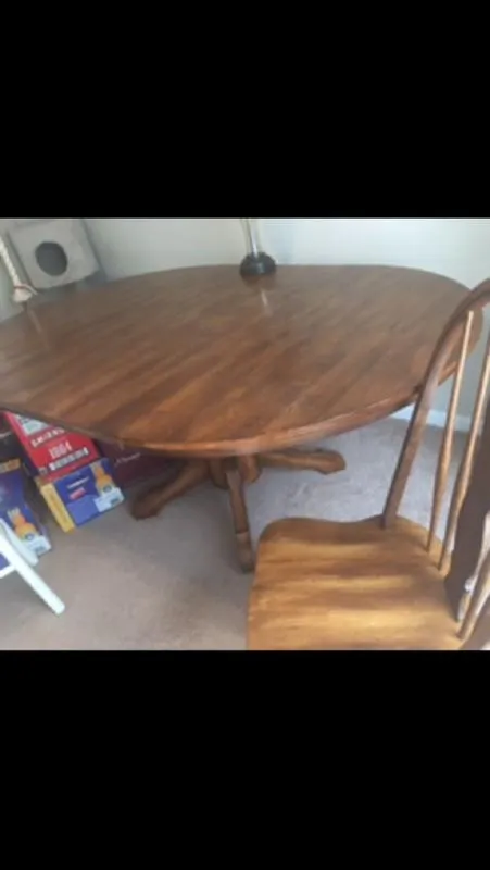 Beautiful all-wooden table and 6 chairs with leaf for Sale