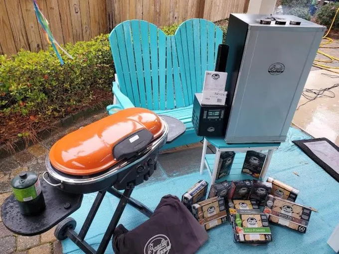 Bradley Smoker BTDS76P 4-Rack Outdoor Digital Fully Automatic Electric Vertical for Sale