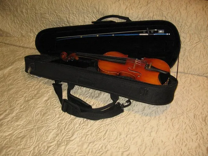 Violin - Suzuki Nagoya 220 Model size Violin for Sale