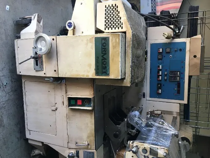 Horizontal commercial packaging/wrapping machine for Sale
