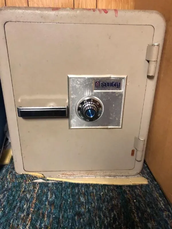Safe locker for Sale