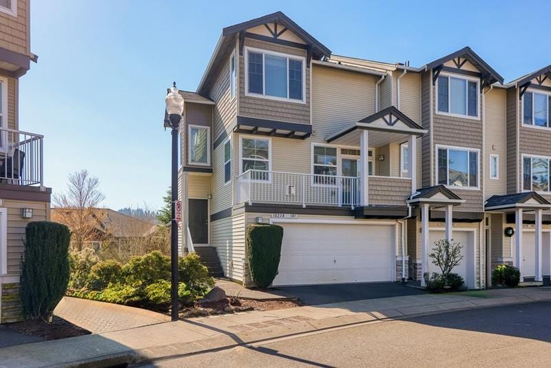 Condos / Townhomes for Sale Listing TheCountyOffice