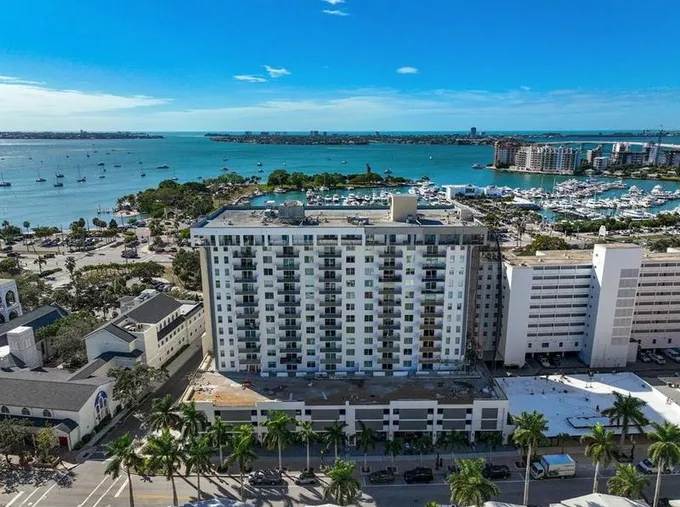 101 S Gulfstream Ave #9C, Sarasota, FL 34236 - MLS A4593416 for Sale