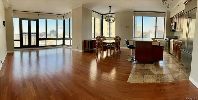 10 CITY PL APT 10D, White Plains, NY 10601 Condominium For Sale  MLS# H6274356