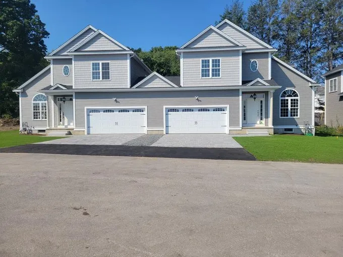 New Townhouse In Worcester Great Location - 1.2 Miles from UMass University Campus  6 Kiara Dr #8L for Sale