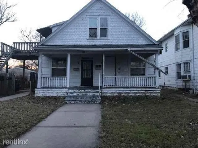 Unit 1  941 941 S. Main St. 1 for Sale