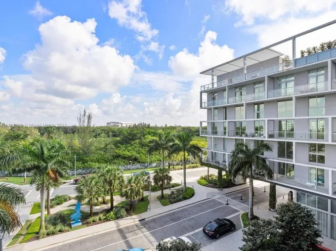 2000 Metropica Wy #502, Sunrise, FL 33323 - MLS A11392102 for Sale