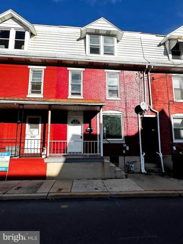 29 S HULL ST, READING, PA 19608 Townhouse For Sale  MLS# PABK2038436
