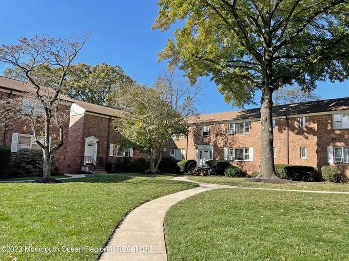 132 South Street, Unit 4A, Red Bank, NJ 07701 for Sale