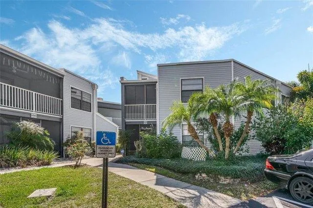 2 bedroom in Orlando FL 32822 for Sale