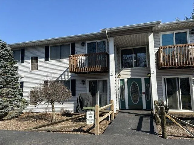2 bedroom in Chelsea MI 48118 for Sale