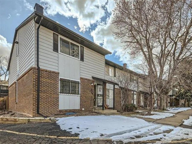 2 bedroom in Westminster CO 80031 for Sale