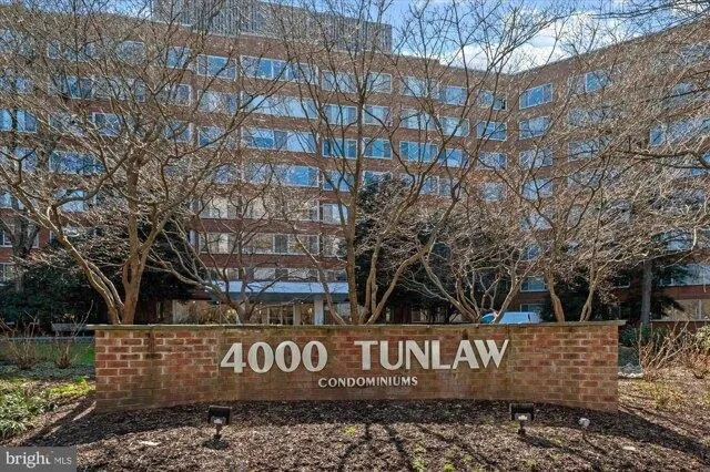 1 bedroom in Washington DC 20007 for Sale