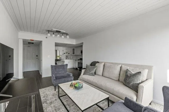 2 bedroom in Nashville TN 37219 for Sale