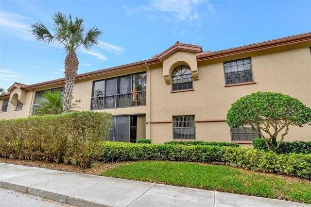 3 bedroom in Boynton Beach FL 33437 for Sale