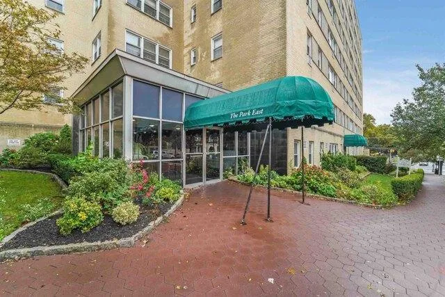 1 bedroom in West New York NJ 07093 for Sale