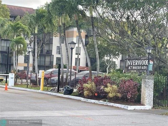 3 bedroom in Lauderhill FL 33319 for Sale