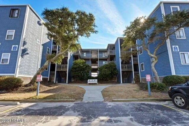 1 bedroom in North Topsail Beach NC 28460 for Sale