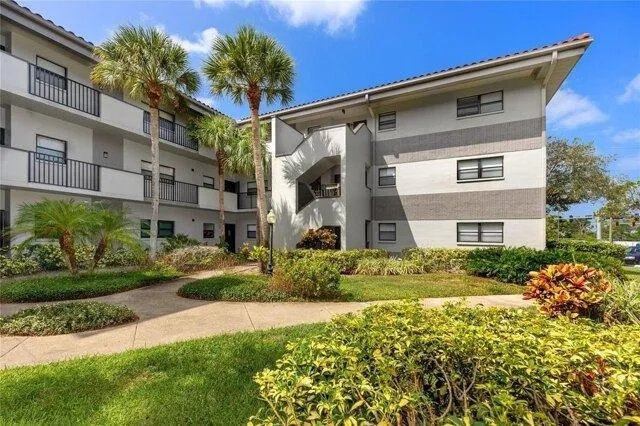 2 bedroom in Clearwater FL 33761 for Sale