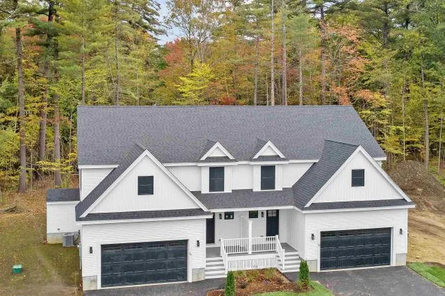 3 bedroom in Plaistow NH 03865 for Sale