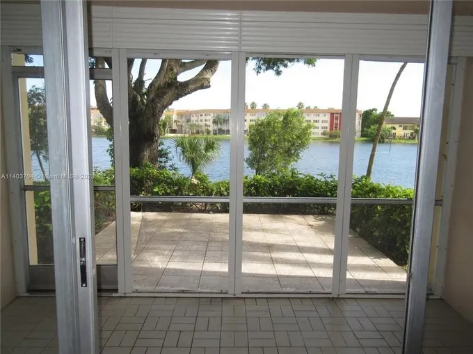 Condominium - Miami, FL  920 Ne 199th St #1R for Sale