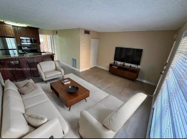 1 bedroom in Miami Lakes FL 33014 for Sale