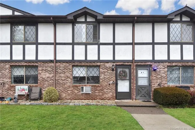 2 Branch Road, Unit 4E, Thomaston, CT 06787 for Sale