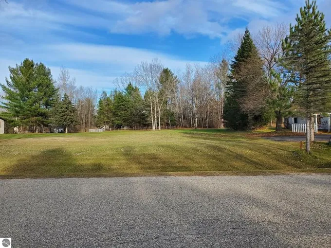 West Branch, GREAT OPPORTUNITY to purchase nice lot for Sale