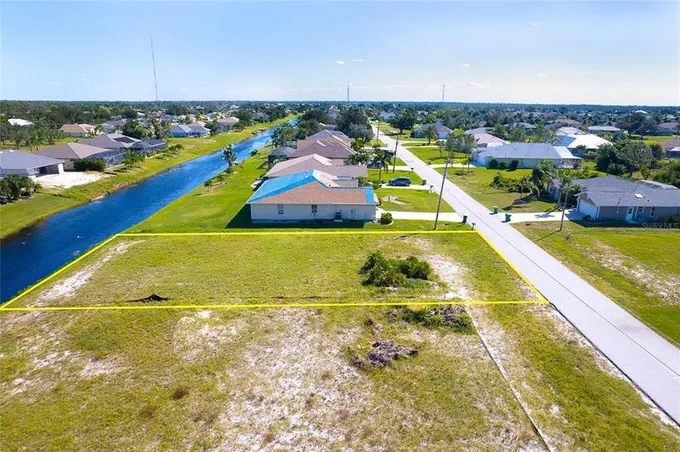 73 Medalist Road, Rotonda West, FL 33947 for Sale