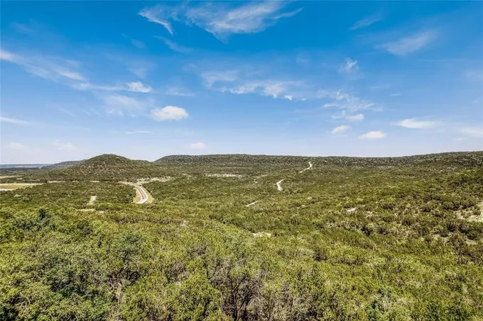 21400 Bison Trl, Lago Vista, TX 78645 for Sale