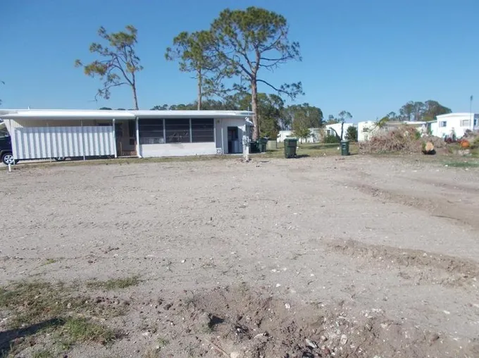 5095 Palena Blvd, North Port, FL 34287 - MLS C7477526 for Sale